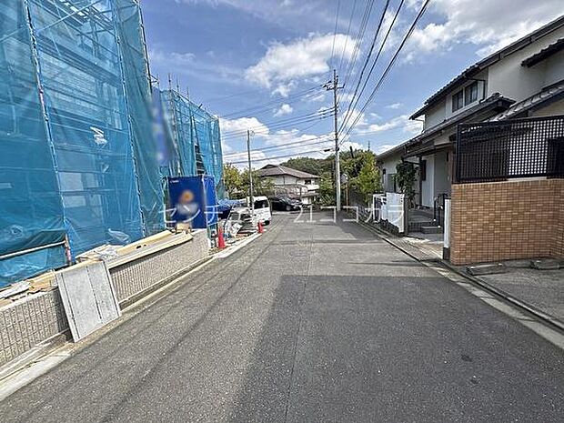 前面道路を含む現地写真