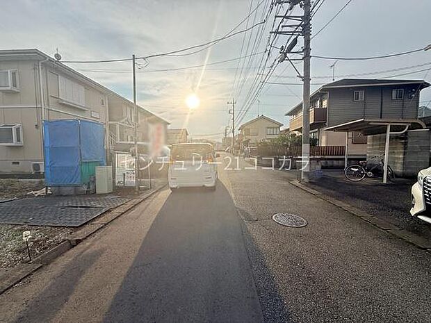 前面道路を含む現地写真
