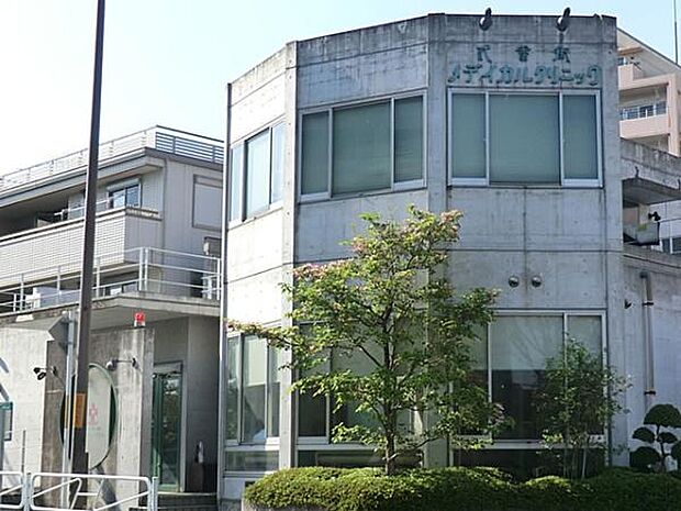 弐番街メディカルクリニックまで1200m