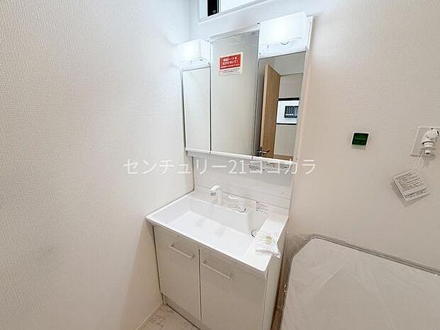 3面鏡シャンプードレッサー