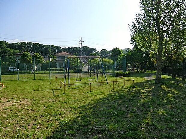 北野台絹の道公園まで850m