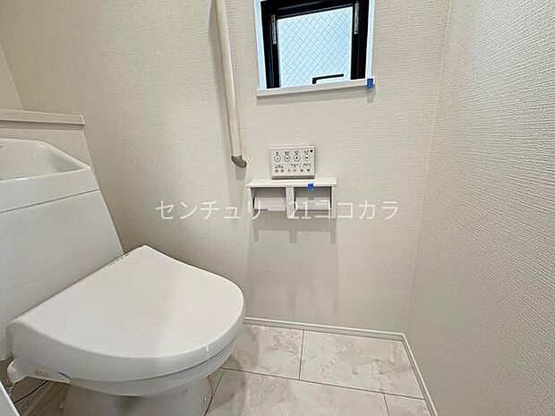 ウォシュレット機能付トイレ