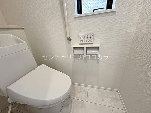 ウォシュレット機能付トイレ