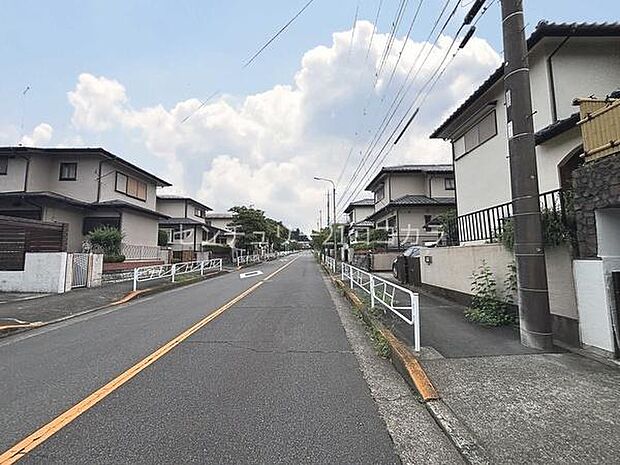 前面道路を含む現地写真