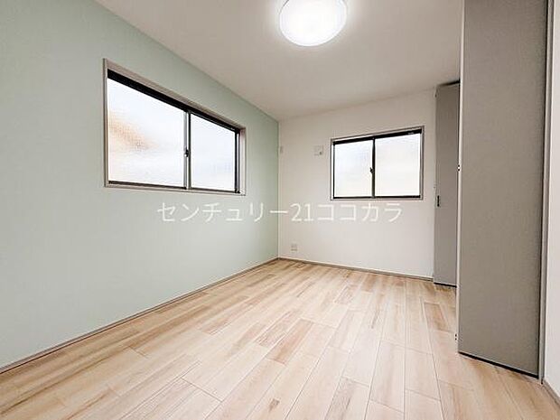 2階洋室6帖