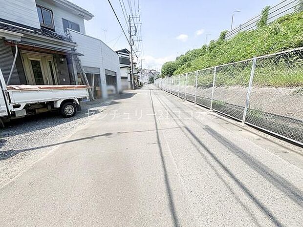 前面道路含む現地写真