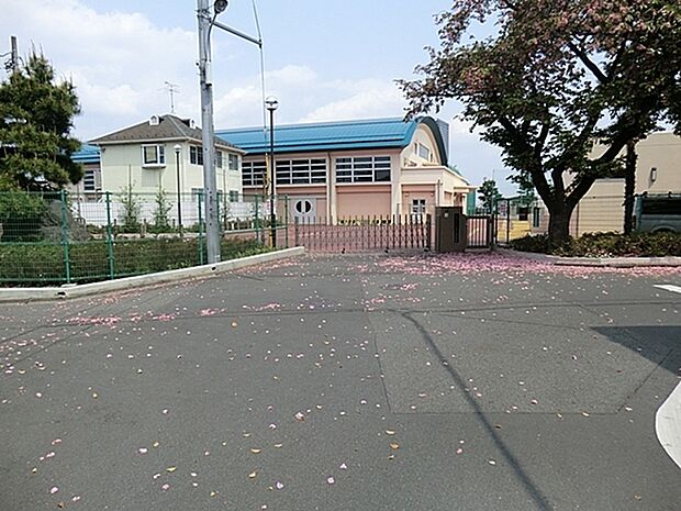八王子市立第六中学校まで950m