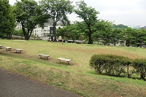 宇津貫公園まで1200m