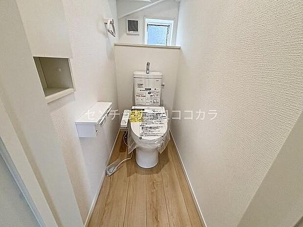 ウォシュレット機能付トイレ
