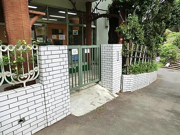 敬愛シンフォニー保育園まで1300m