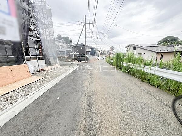 前面道路を含む現地写真