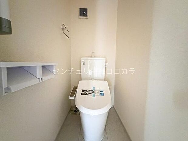 ウォシュレット機能付トイレ