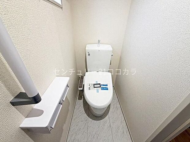 ウォシュレット機能付トイレ