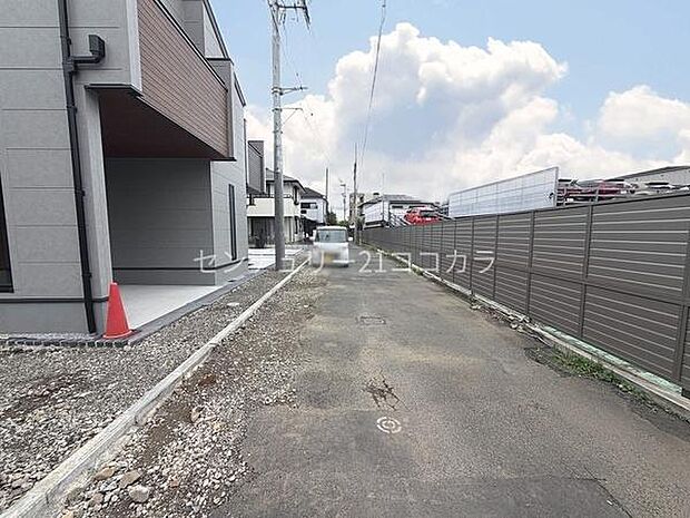 前面道路を含む現地写真