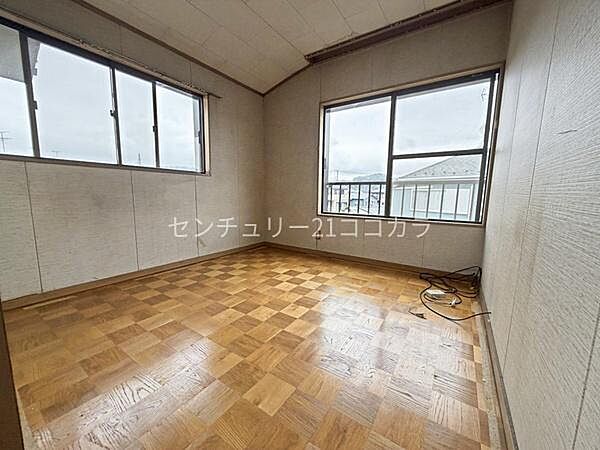 全室2面採光で、各居室にたっぷりの自然光を取り込める明るい住まい♪窓を2方向に設けることで風通しにも配慮され、爽やかで心地よい空間を演出します☆