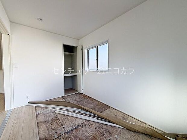 リビングとなりの和室5帖