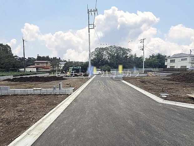 前面道路を含む現地写真