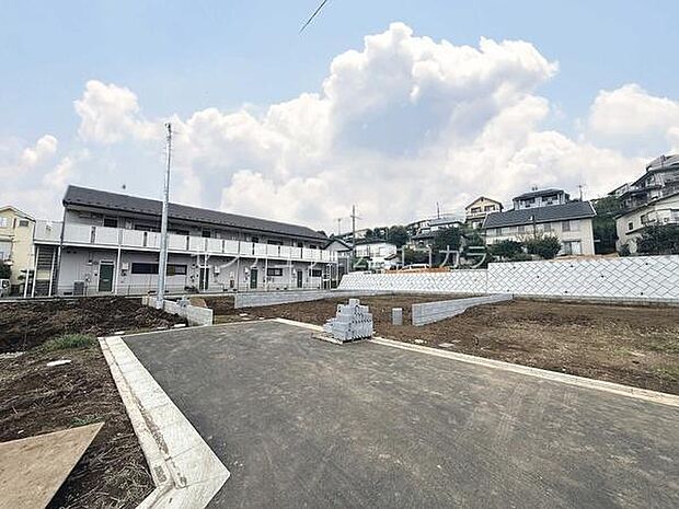 前面道路を含む現地写真