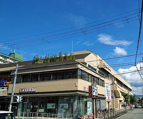 京都銀行西院支店まで809m
