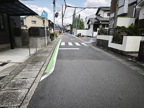 前面道路含む現地写真です！