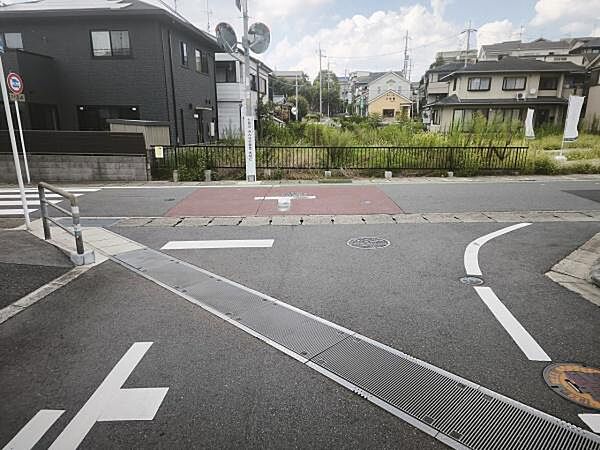 前面道路含む現地写真です！