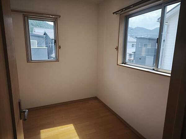 洋室のお部屋です！