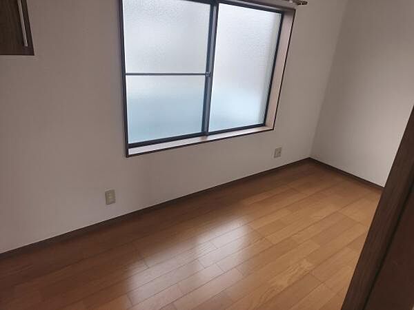 洋室のお部屋です！