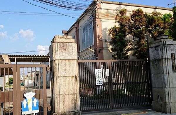 京都市立第三錦林小学校まで1030m
