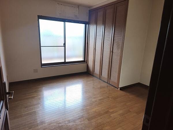 洋室のお部屋です！