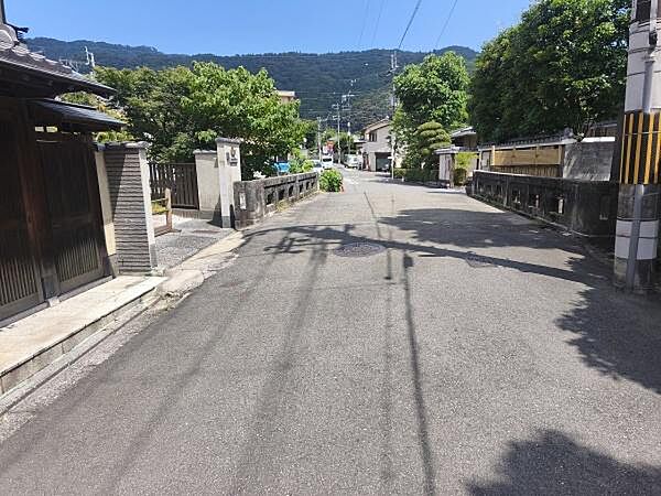 前面道路含む現地写真です！