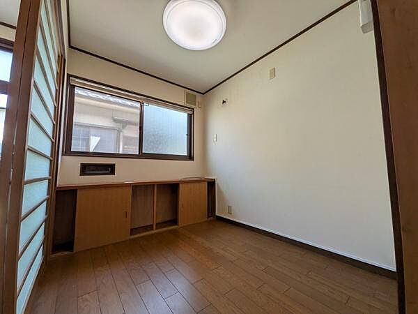 洋室のお部屋です！