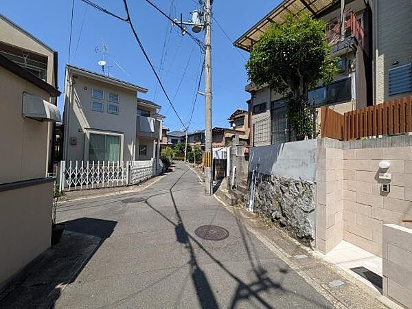 前面道路含む現地写真です！