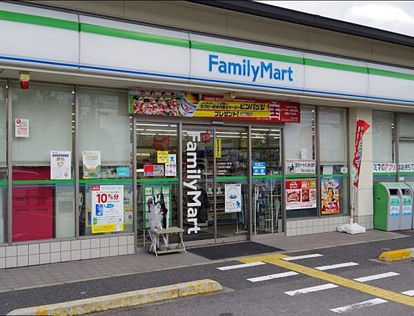 ファミリーマート白川北大路店まで429m