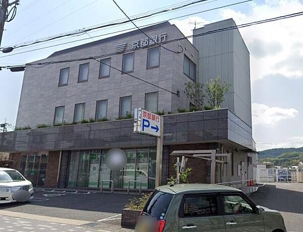 京都銀行山科小野支店まで855m