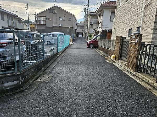 前面道路含む現地写真です！