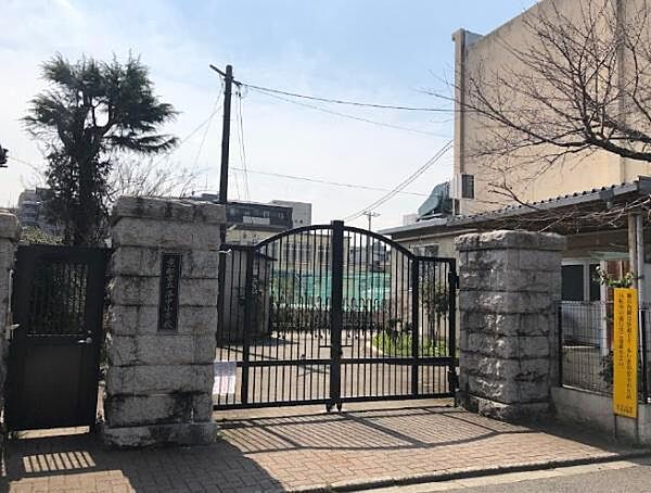 京都市立洛中小学校まで430m