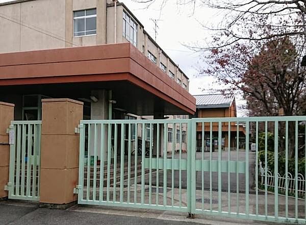 京都市立朱雀第六小学校まで1083m