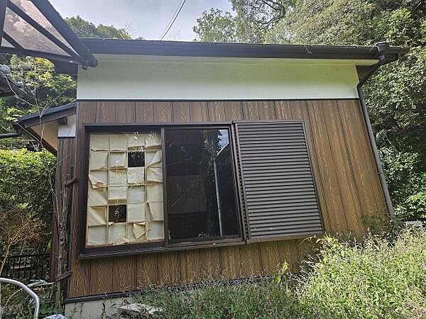 バス「上花山」停まで徒歩約9分です！