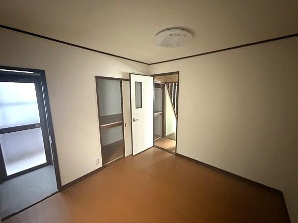 洋室のお部屋です！