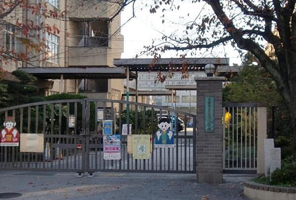 京都市立西院小学校まで250m