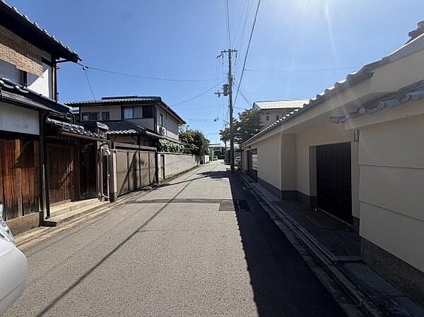 前面道路を含めた現地の様子です！