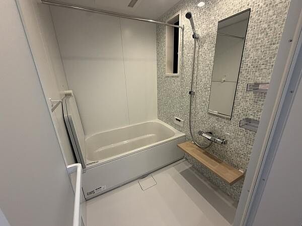 浴室を拡大表示