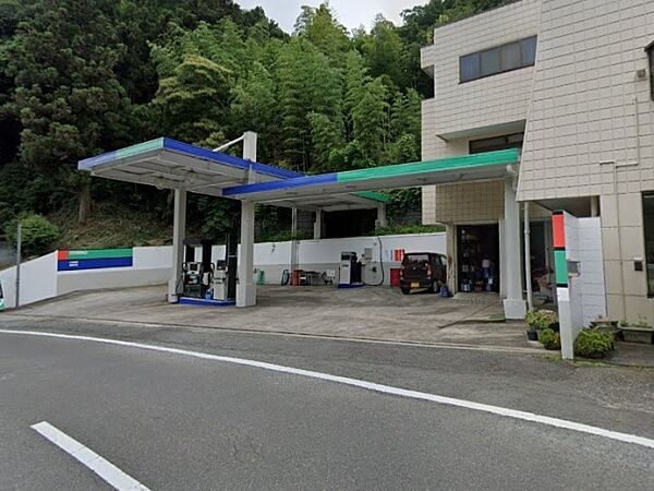 コスモ石油桑原SSまで1642m