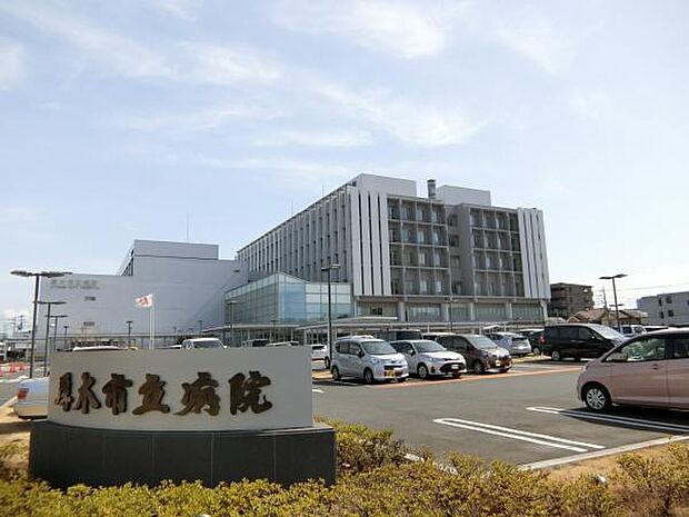 厚木市立病院まで1090m