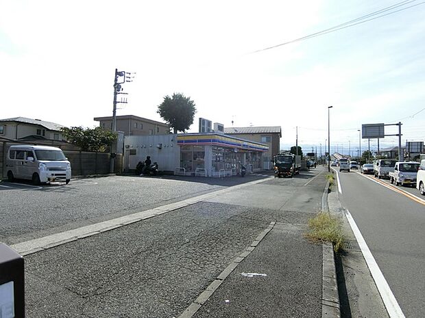 ミニストップ座間座架依橋店まで1025m