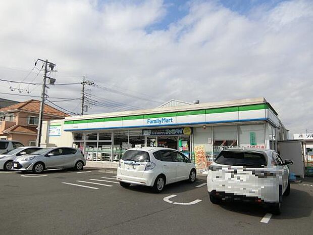 ファミリーマート 厚木金田店まで103m