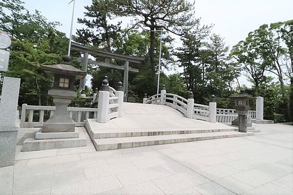 寒川神社まで1503m
