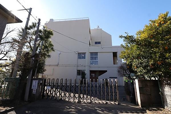 厚木市立厚木第二小学校まで897m