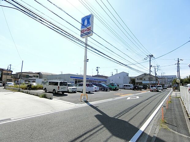 ローソン座間小松原二丁目店まで415m