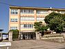 周辺：綾瀬市立綾瀬小学校まで810m